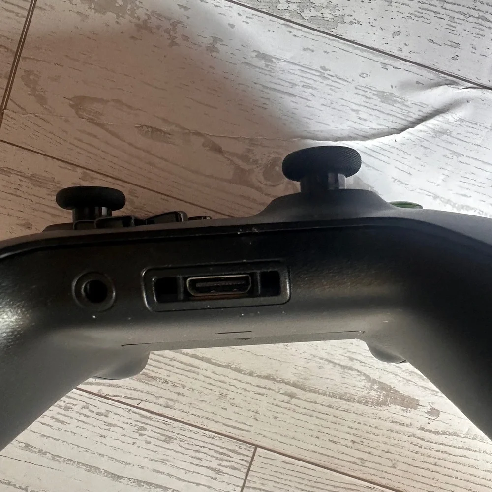 Microsoft Xbox One Wireless Controller Model 1708 Black Bluetooth Gamepad